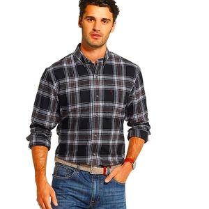 Izod Gray/Black Plaid Flannel Button Down Shirt